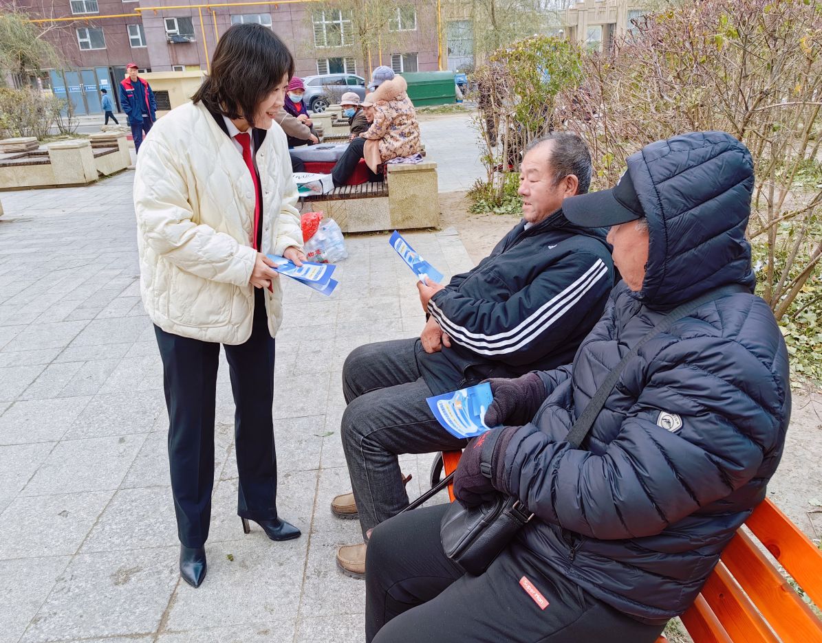 《法治宣傳教育法》普法進(jìn)行時(shí) | 法潤(rùn)民心 社會(huì)經(jīng)濟(jì)咨詢服務(wù)點(diǎn)亮百姓家門口的法治課堂